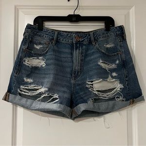 🌟 American Eagle Tomgirl Shorts - Size 14 🌟